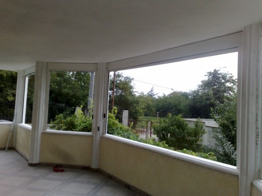 Wind curtains, 